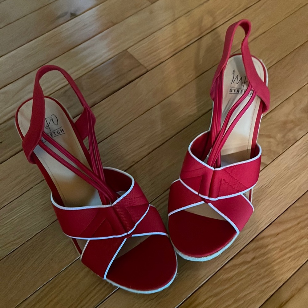 Wedge dress shoe